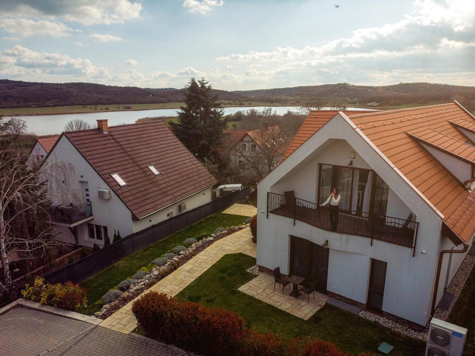 Pilger Apartments Tihany Eksteriør billede