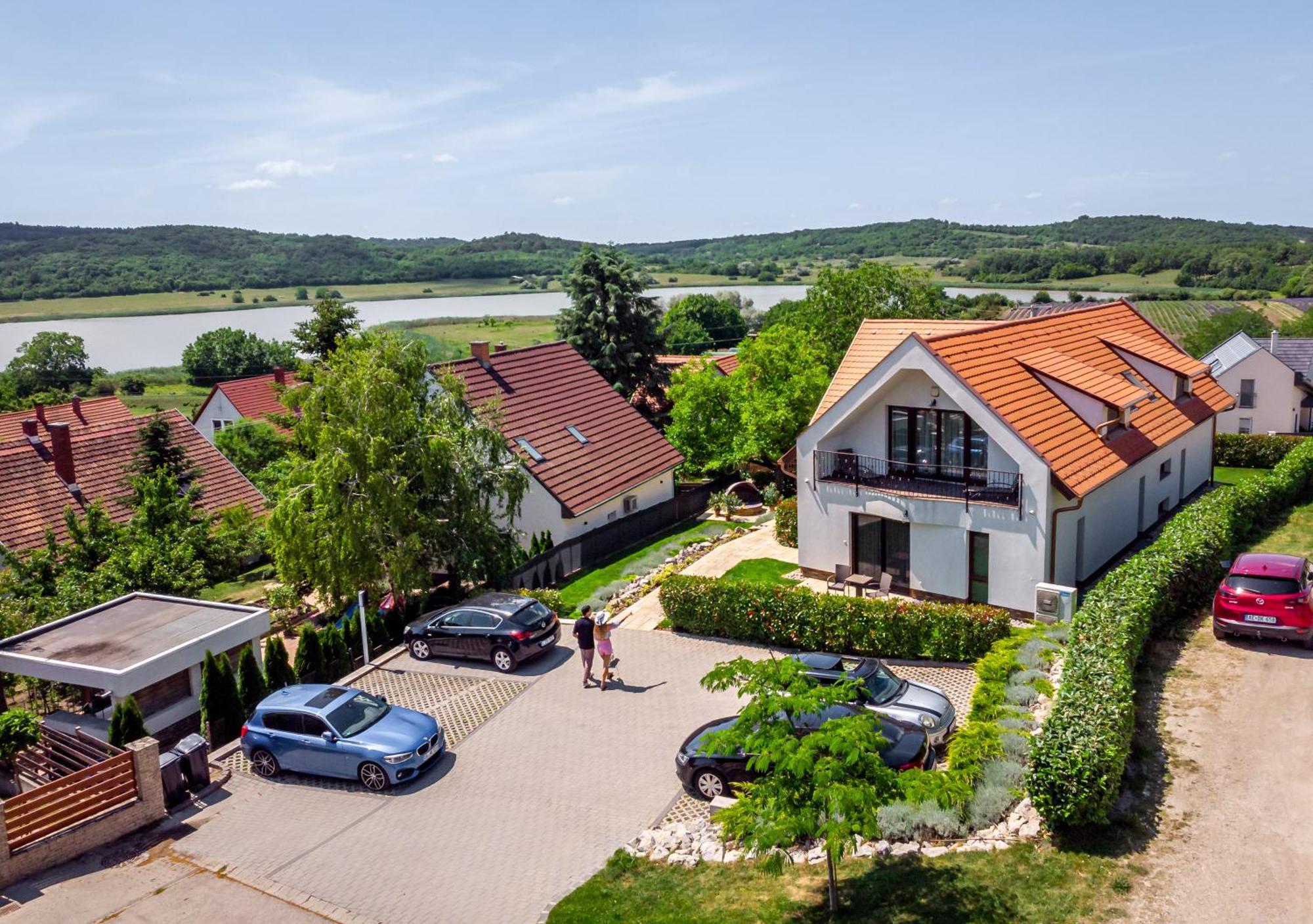 Pilger Apartments Tihany Eksteriør billede